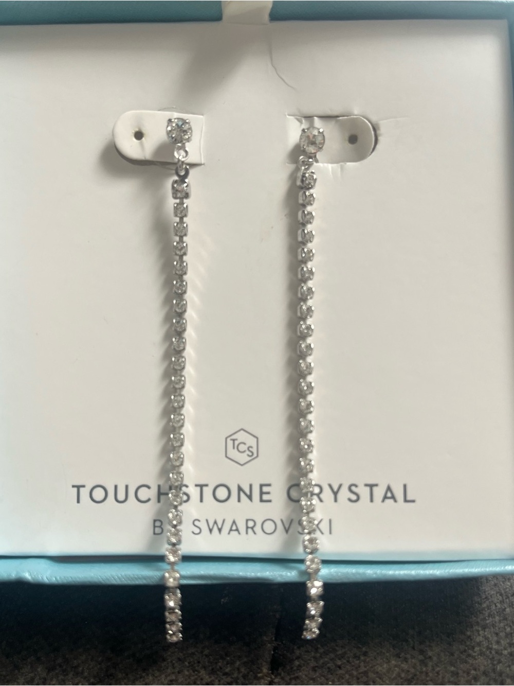 Touchstone Crystal Silver Off The Chain Earrings! Pure Glam!💎🥂💙
